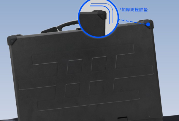 东田三屏幕加固电脑工业加固设计.png